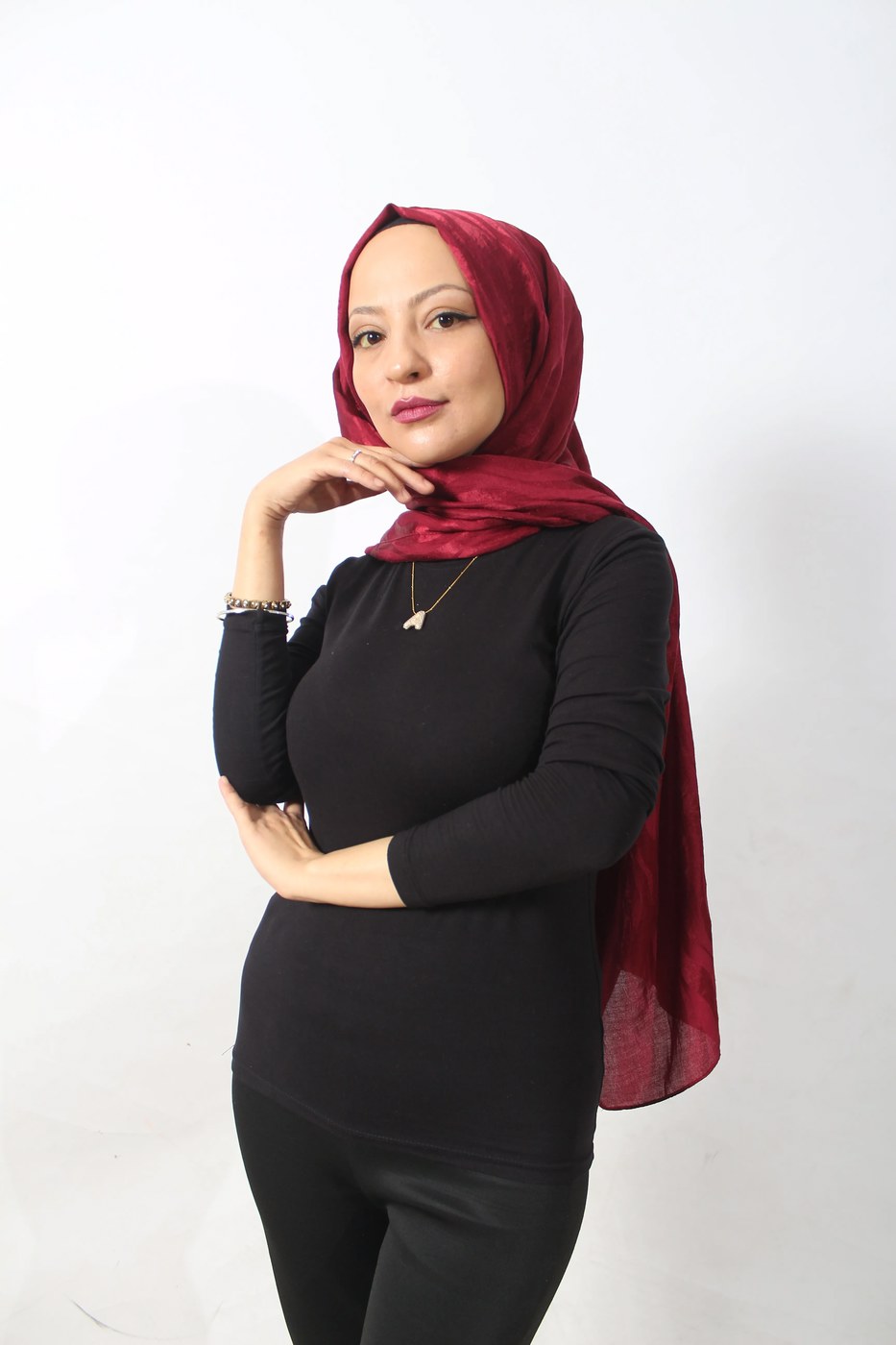 AYŞE T.